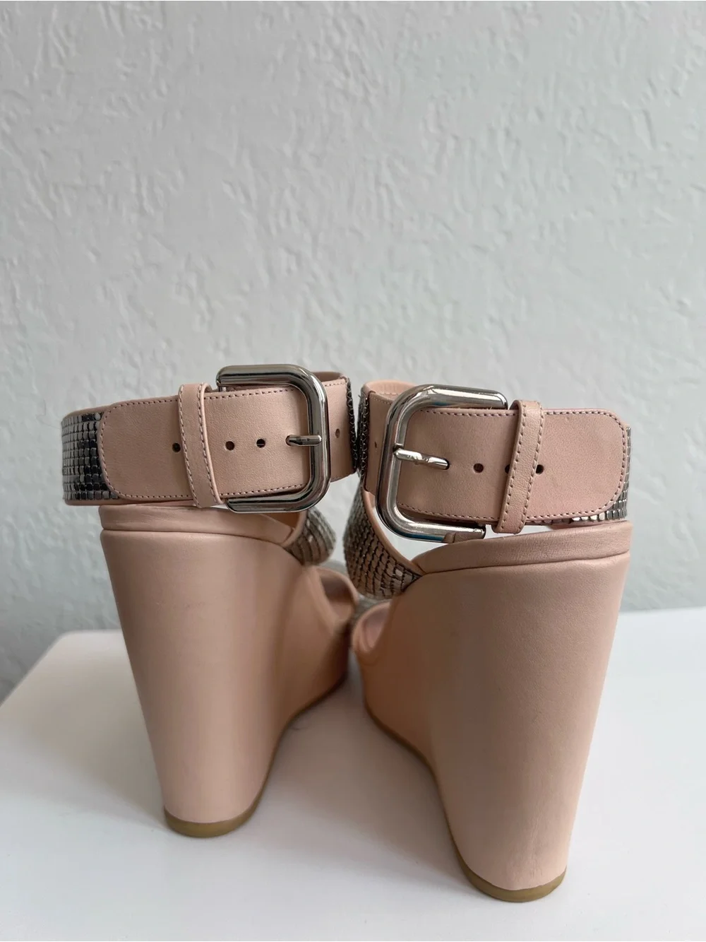 Stuart Weitzman Shimmery Silver Sandal Wedges Strappy Size 6.5 Spain Evening